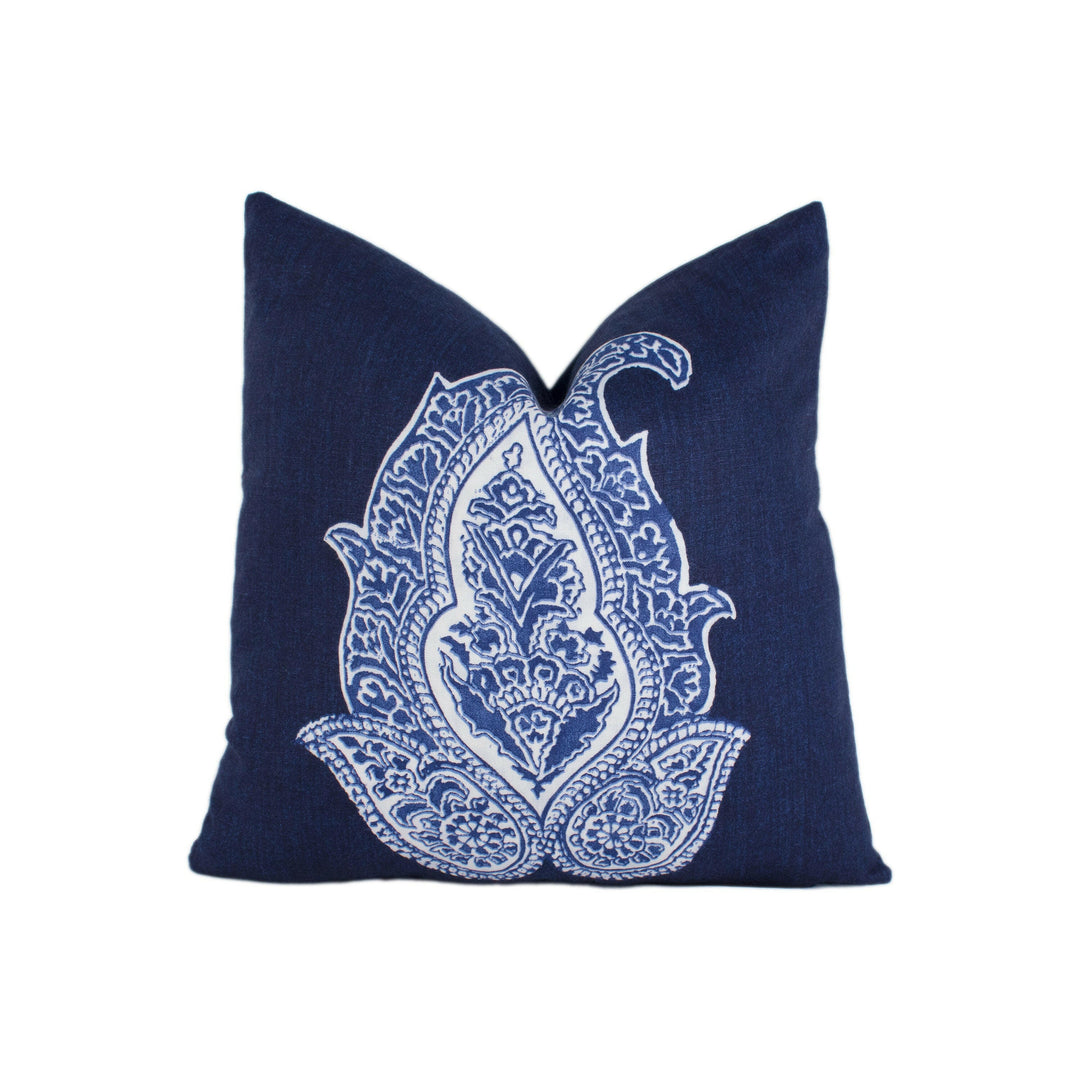 Ralph Lauren - Robbins Hill Paisley - Batik - Stunning Designer Cushion Cover Home Décor Throw Pillow.