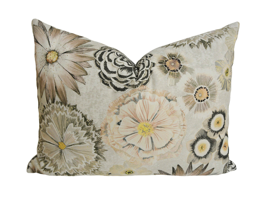 Designers Guild - Millefiori - Cameo - Cushion Cover Throw Pillow Designer Home Decor.