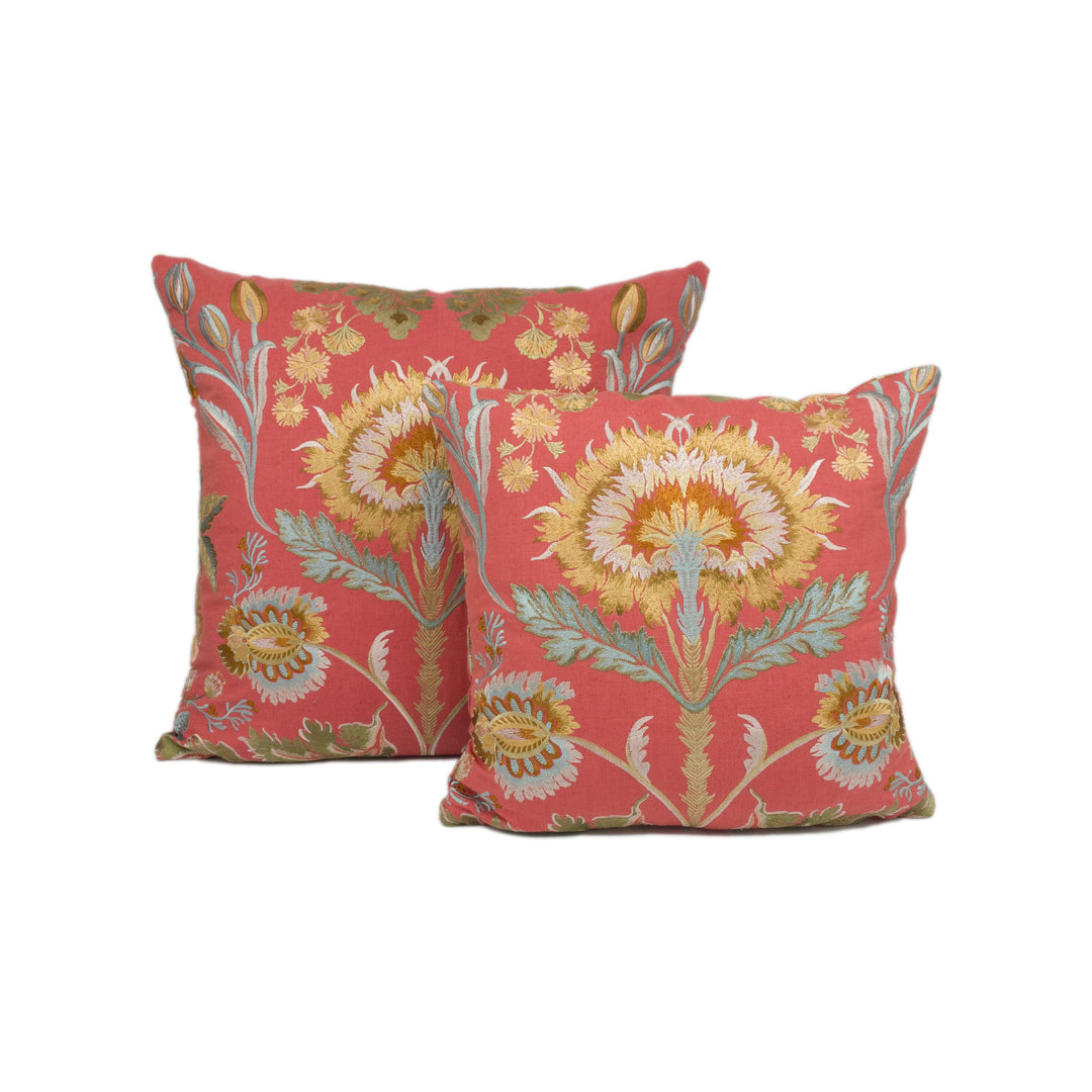 Colefax & Fowler – Dianthus – Red – Cushion Cover – Grand Floral Embroidery