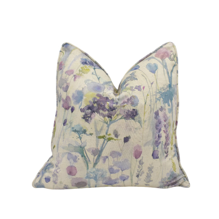 Voyage Maison – Ilinizas – Violet Natural – Cushion Cover – Meadow Floral Cotton Linen