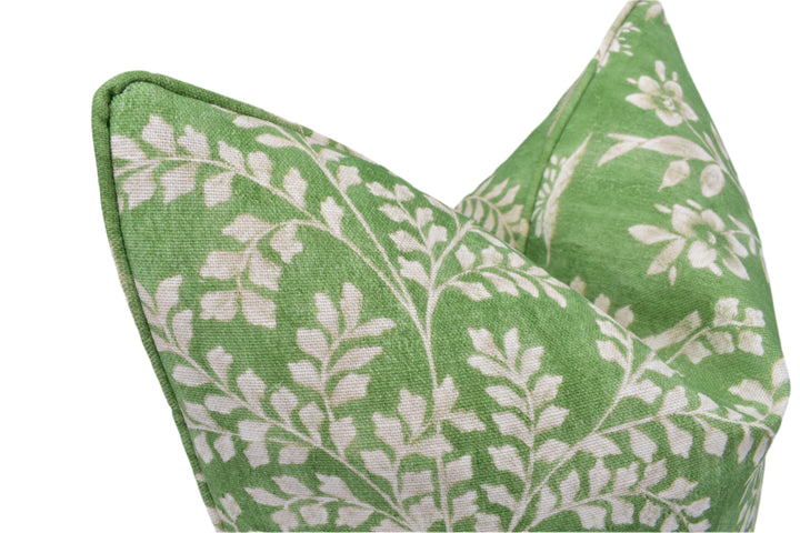 Nina Campbell – Forêt – 3 - Forest Silhouette – Cushion Cover – Nature Linen Accent