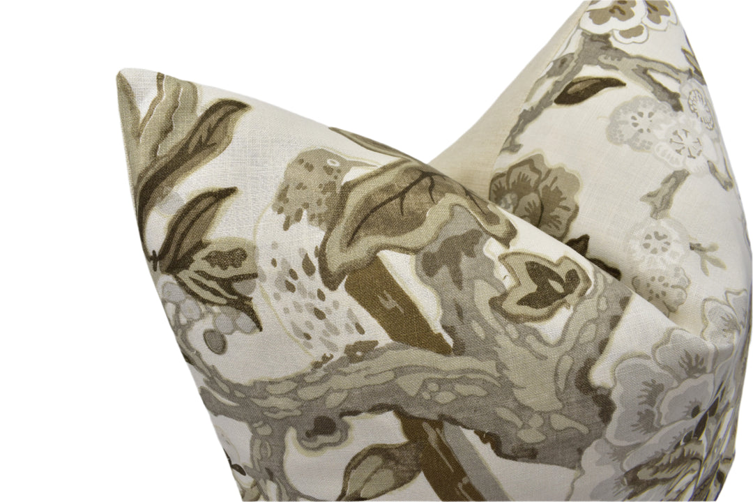 Mary McDonald x Schumacher – Bermuda Blossoms – Snow – Cushion Cover – Crisp Botanical Elegance Throw Pillow