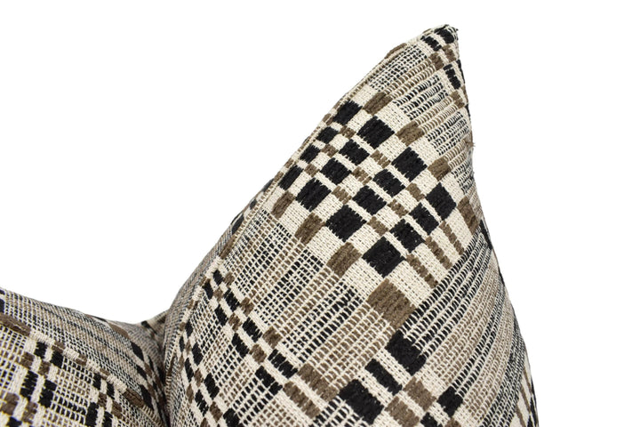 Schumacher - Brimfield - Cinder - Soft Intricate Flea Market Woven Designer Cushion Cover - Luxury Throw Pillow - Handmade Home Décor.