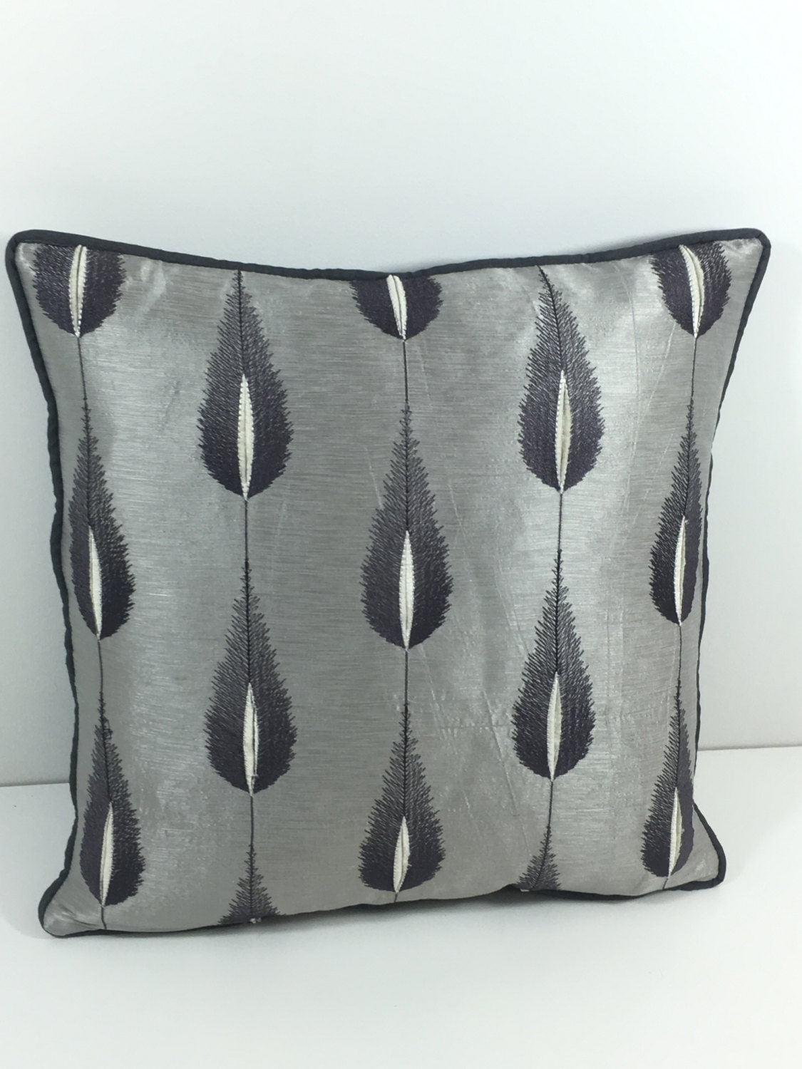 Jane Churchill - Colefax & Fowler - Plato - Silver - Elegant Silk Feather Motif Cushion Cover - Handmade Throw Pillow Designer Home Decor