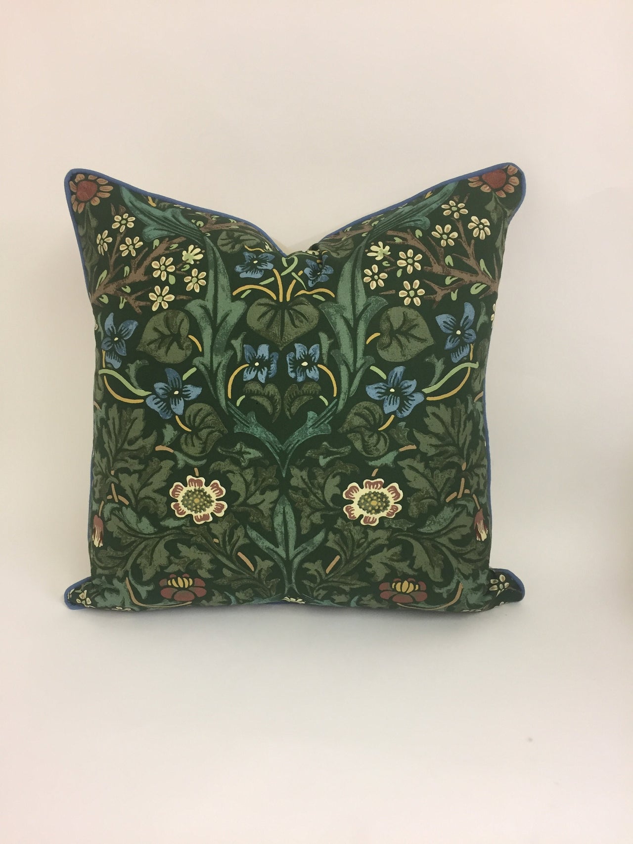 William Morris & Co - Blackthorn - Green - Stunning Contrast Piped Cushion Cover Throw Pillow Designer Home Decor