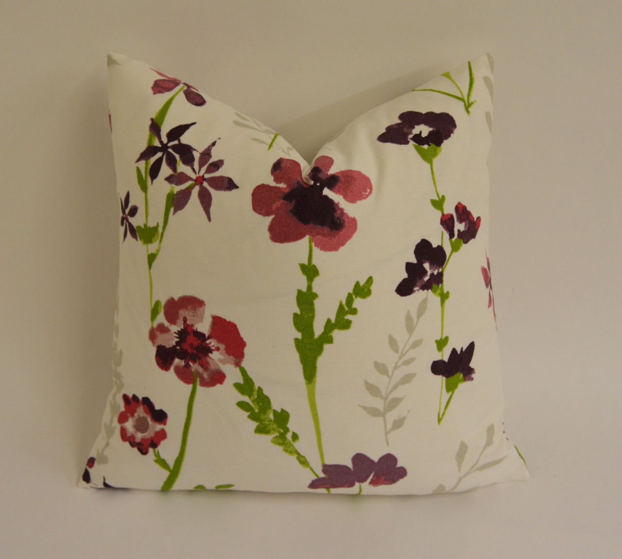 Bill Beaumont - Garden Walk - Plum - Designer Cushion Cover Stunning