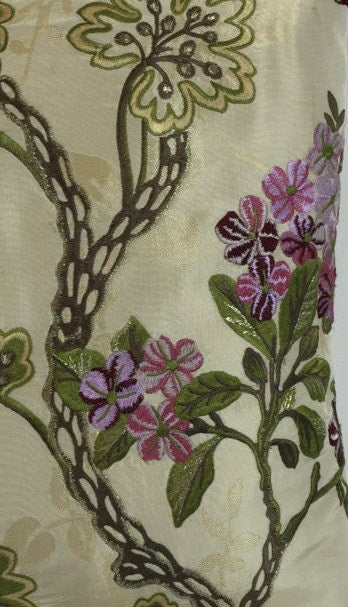 Designers Guild - Dorothea - Pure Silk - Cushion Cover 17" x 17" -  Extremely Rare Out of Production Sumptuous Royal Collection